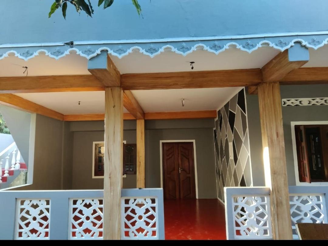 Enoch Guest House Маннар Экстерьер фото